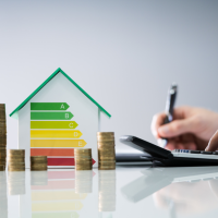 ΑΠΕ και μεγάλα Υδροηλεκτρικά μειώνουν τις τιμές ηλεκτρικής ενέργειας